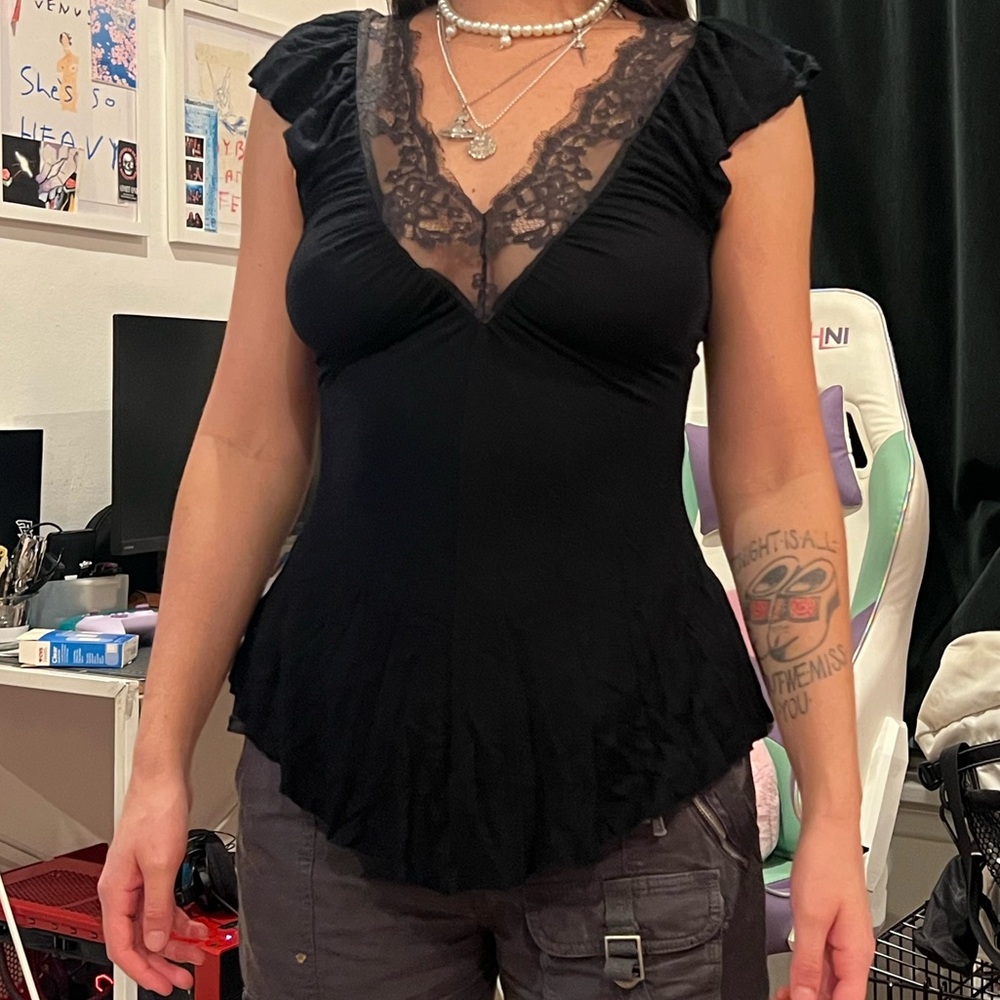 90s/y2k vampy, whimsigoth, romantic style top